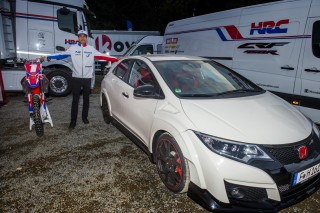Gautier Paulin with the new Honda Civic Type R and his CRF450RW