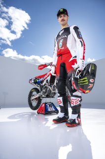 Portrait_Fernandez_©HondaRacing_@shotbybavo_DSC_1812