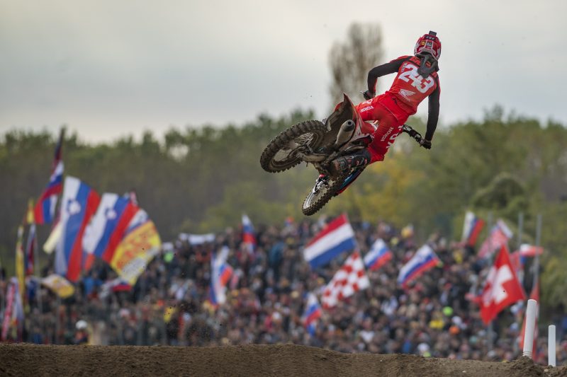 Gajser keeps fighting at the MXGP of Lombardia
