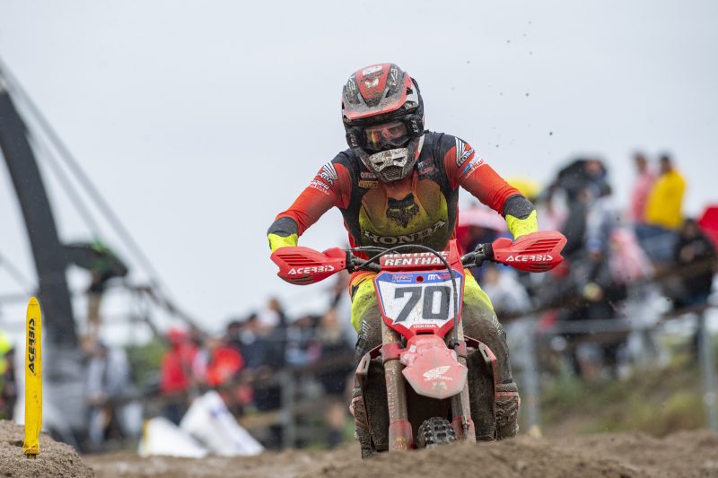 Fernandez strong in third, as Gajser’s misfortune continues
