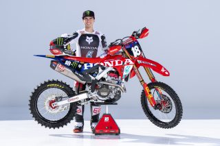 Portrait_Lata_©HondaRacing_@shotbybavo_DSC_1664