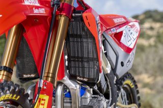 HRC_2025_450R_BikeParts_@shotbybavo_DSC_4155